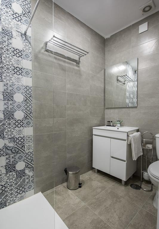 Apartamentos Turisticos Domus Seleqtia Plaza Mayor Caceres Luaran gambar