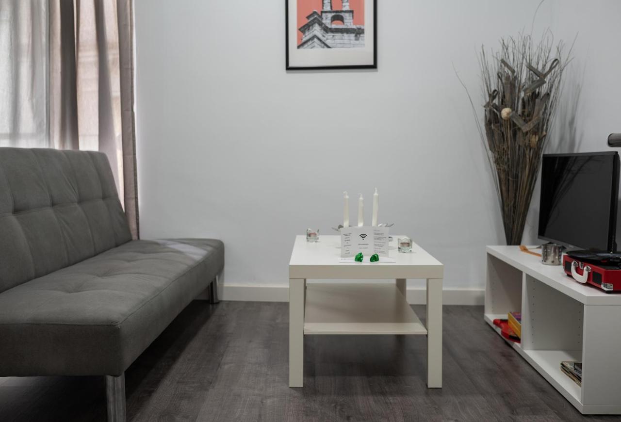Apartamentos Turisticos Domus Seleqtia Plaza Mayor Caceres Luaran gambar